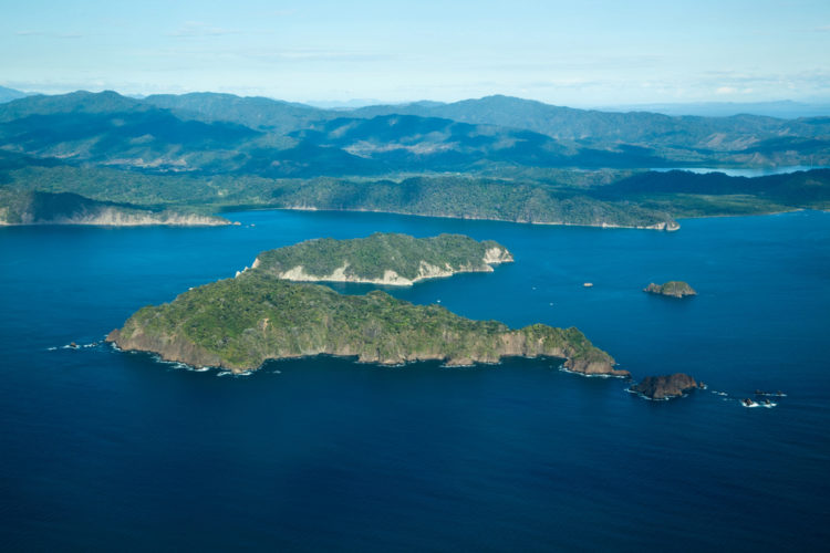 Attractions of Costa Rica - Tortuga Island
