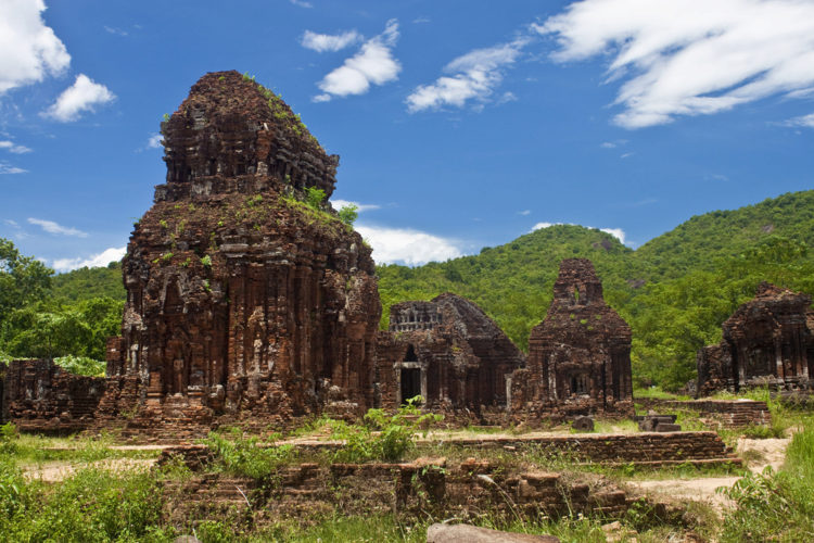 What to see in Vietnam - Mai Son Temple Complex