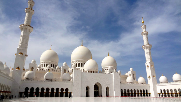 Sheikh Zayd Mosque in Abu Dhabi