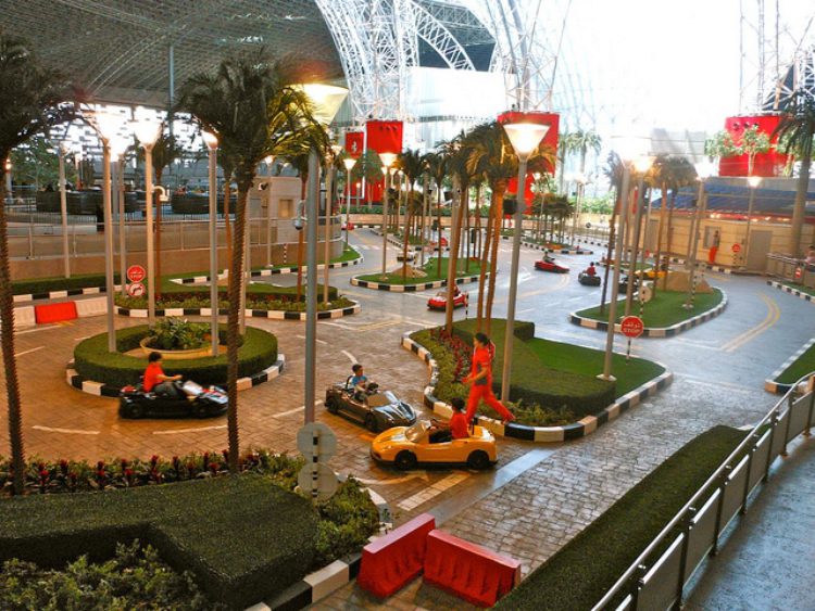 What to see in Abu Dhabi - Ferrari World Amusement Park