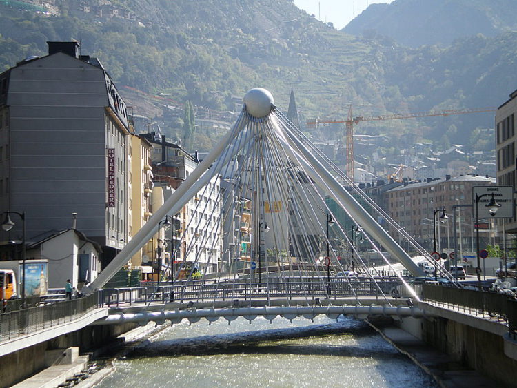 Pont de Paris Bridge and the Gran Valira River in Andorra la Vella