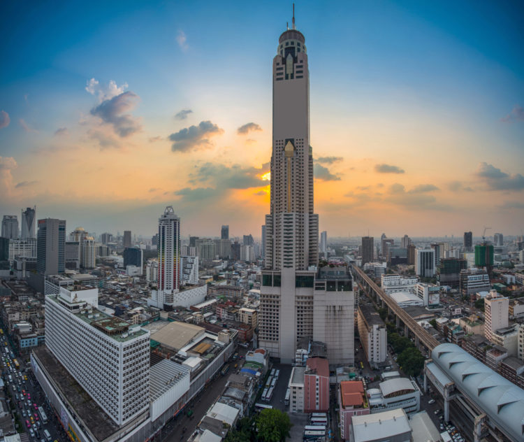 Night view of Bayuk II Tower in Bangkok - Bangkok attractions