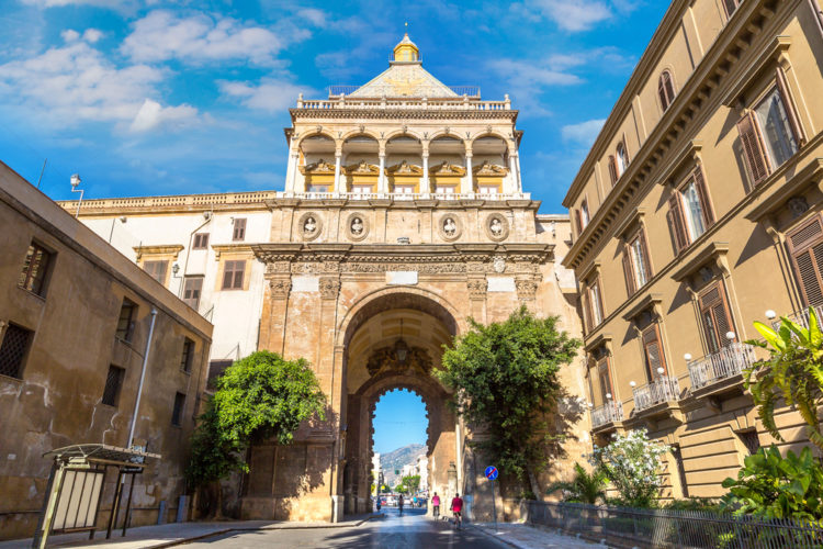 Porta Nuova Gate - Palermo attractions