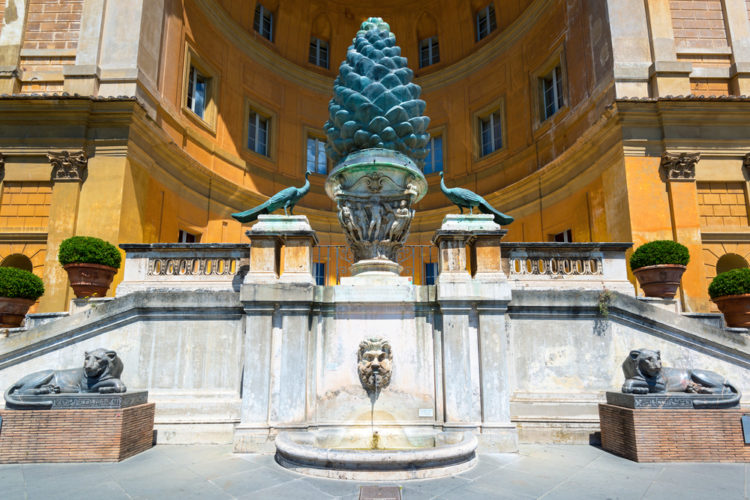 Court of Pinia - Vatican landmarks
