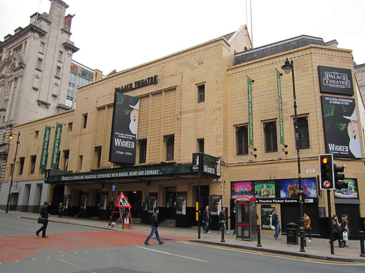 The Palace Theatre - Manchester Landmarks