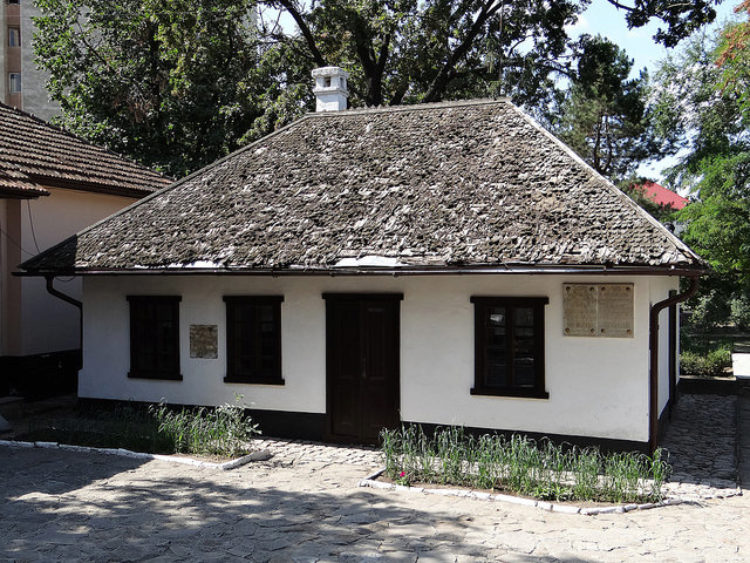 Pushkin's House-Museum in Chisinau - attractions in Moldova