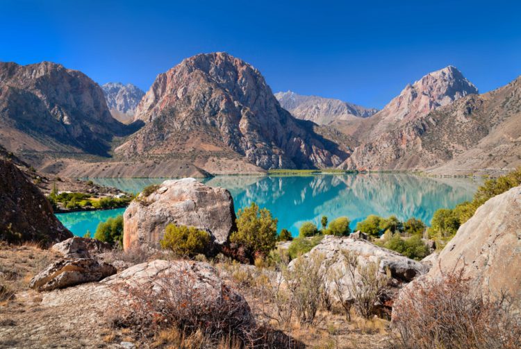 Bergsee Iskanderkul - Sightseeing in Tadschikistan