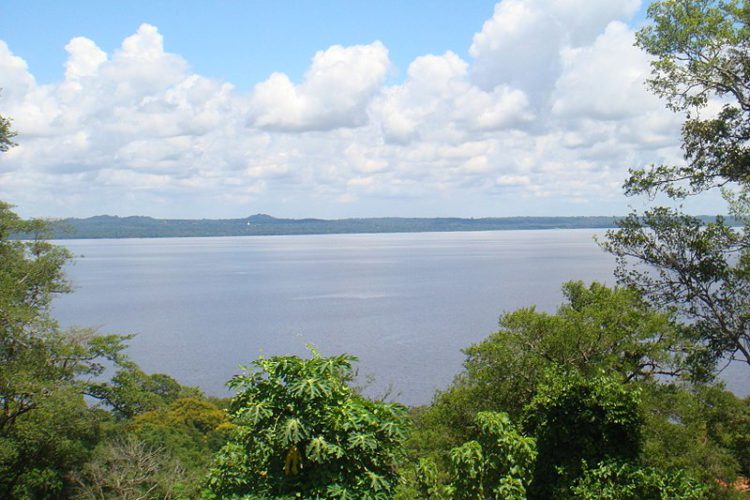 Lake Ipacaray - Landmarks of Paraguay