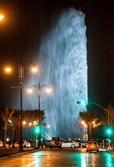 Fahd Fountain - Saudi Arabian Attractions