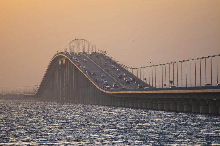 King Fahd Bridge - Saudi-arabische Wahrzeichen
