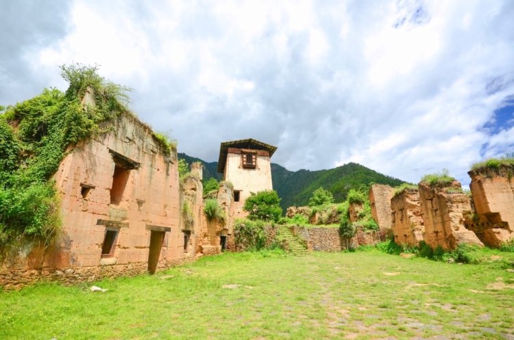 Festung Drukgyal-dzong - Sehenswürdigkeiten in Bhutan