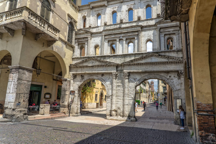Porta Borsari - sights of Verona