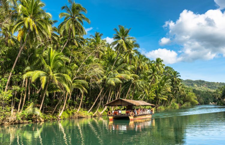 Loboc River - What to see in the Philippines