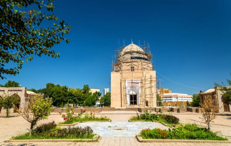 Ruhabad-Mausoleum in Samarkand - Sehenswürdigkeiten von Usbekistan