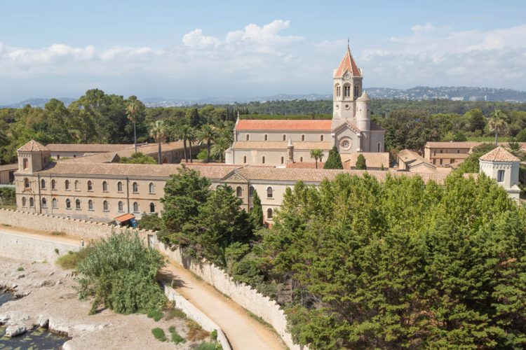 Lérins Abbey - Sightseeing in Cannes