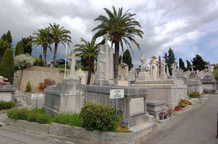 Grand Jas Cemetery - Cannes attractions