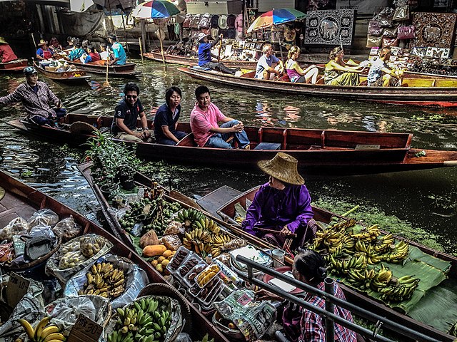 Floating Market in Pattaya - Pattaya attractions