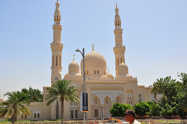 Jumeirah Mosque - Sightseeing in Dubai