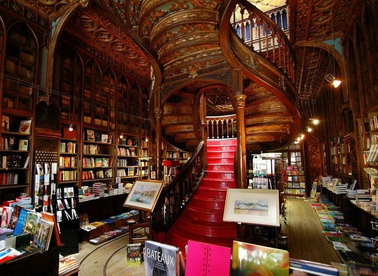 Lello and Sons Bookshop - Porto attractions