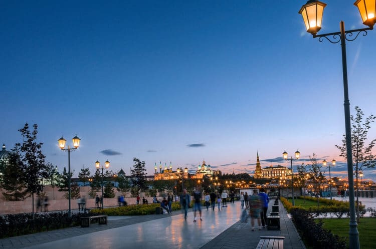 Kremlin embankment - Kazan attractions