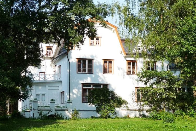 Polenovo Manor-Museum - Tula attractions
