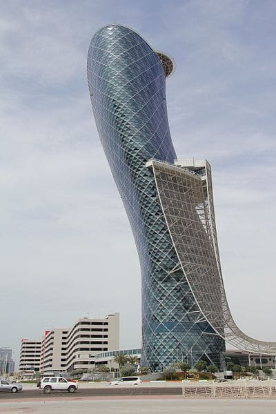 Capital Gate-Wolkenkratzer in den Vereinigten Arabischen Emiraten