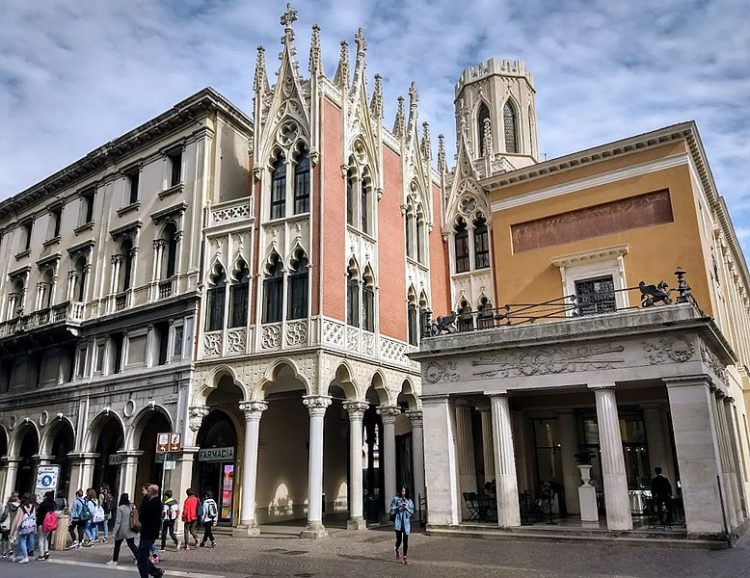 Café Pedrocchi - Landmarks of Padua