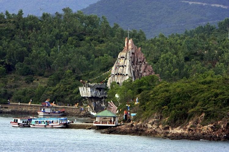 Chi Nguyen Oceanarium - Nha Trang attractions