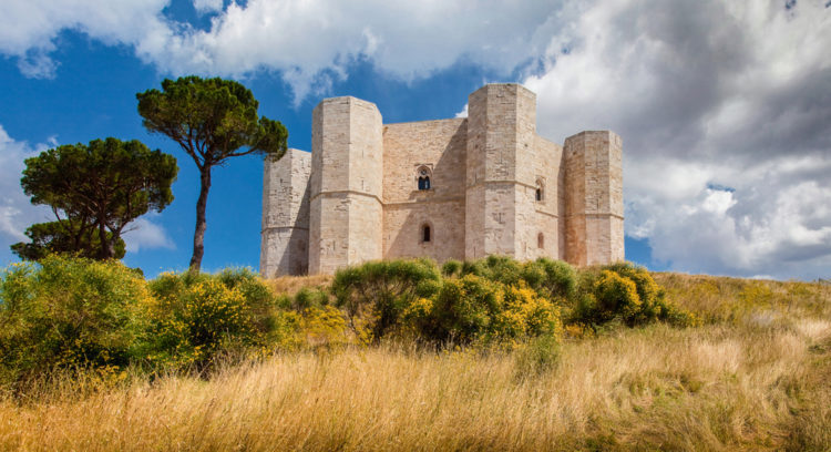 Визначні пам'ятки Італії - Замок Костель-дель-Монте