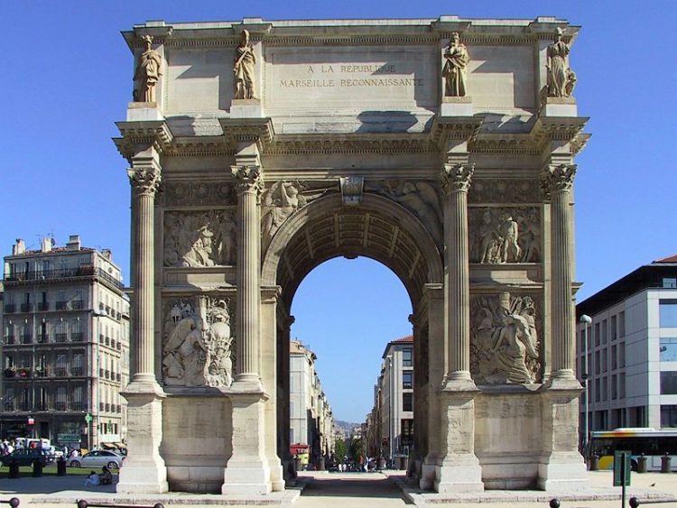 Триумфальная арка Портд'Экс (Porte d’Aix) в Марселе - достопримечательности Марселя, Франция