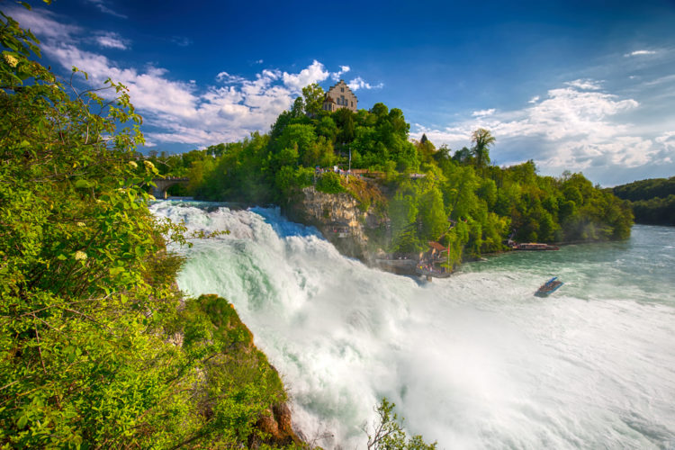Рейнский водопад - достопримечательности Швейцарии