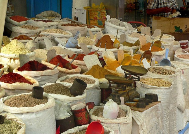 Рынок Сук эль-Джума - достопримечательности Туниса