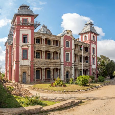 Дворец «Andafiavaratra Palace» - достопримечательности Мадагаскара