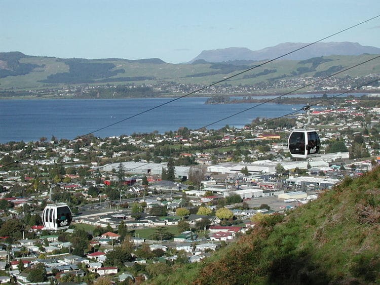 Город Роторуа - достопримечательности Новой Зеландии