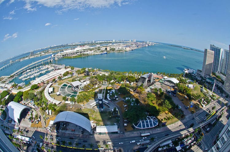 Бэйфронт-парк - достопримечательности Майами