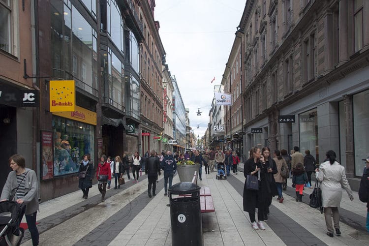 Улица Дроттнинггатан - достопримечательности Стокгольма