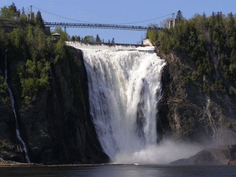 Водопад Монморанси - достопримечательности Квебека