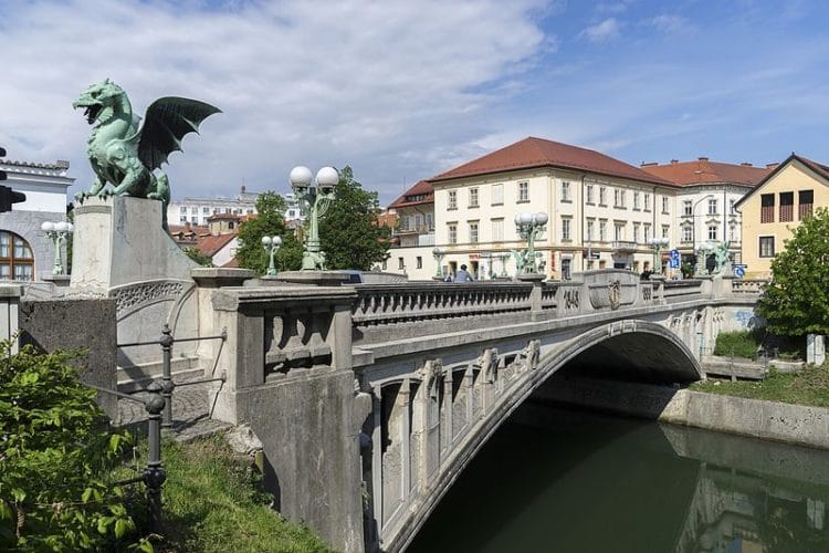 Мост Драконов - достопримечательности Любляны