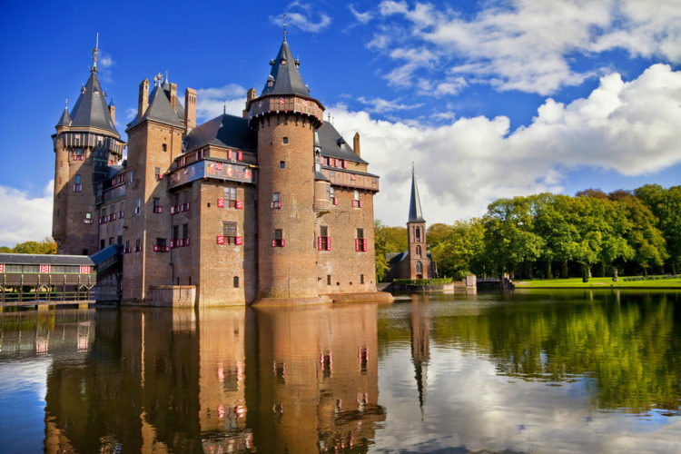 Замок Де Хаар - достопримечательности Нидерландов