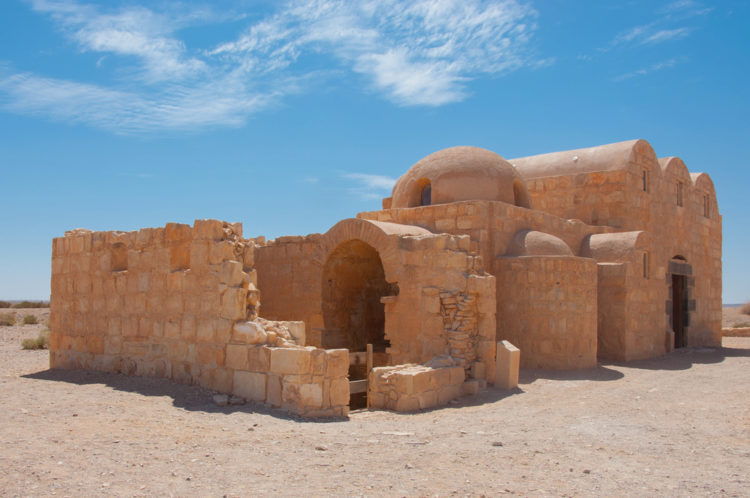 Что посмотреть в Иордании - Дворец Каср Амра в Иорданской пустыне
