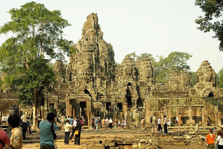 Храм Байон - достопримечательности Камбоджи