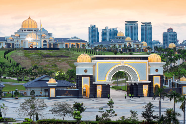 Что посмотреть в Малайзии - Королевский дворец Истана Негара