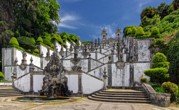 Что посмотреть в Португалии - Святилище Бон-Жезуш-ду-Монти