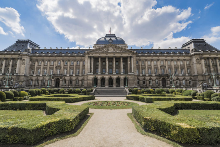 Королевский дворец в Брюсселе - достопримечательности Брюсселя