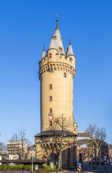 Башня Эшенхайм (The Eschenheimer Tower) во Франкфурте-на-Майне, Германия