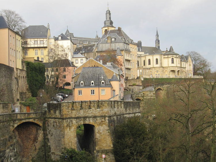 Старинные кварталы и укрепления города Люксембург - достопримечательности Люксенбурга