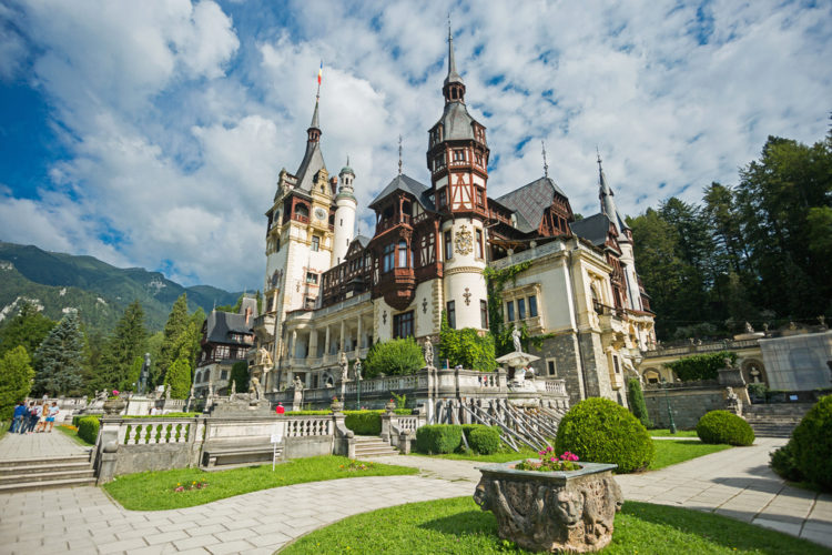 Замок Пелеш - достопримечательности Румынии