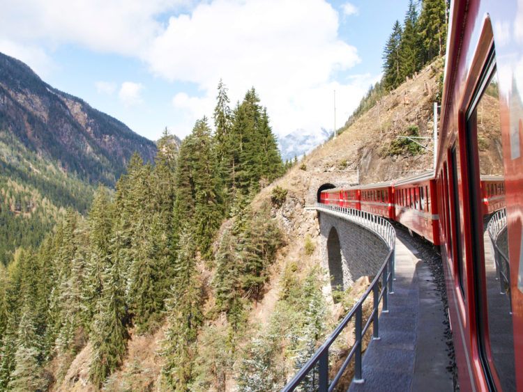 Ретийская железная дорога - Что посмотреть в Швейцарии