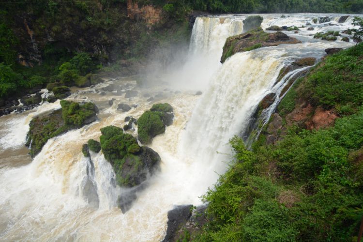 Водопад Сальтос-дель-Мондай - достопримечательности Парагвая