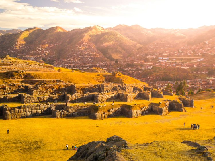 Крепость Саксауаман - достопримечательности Перу